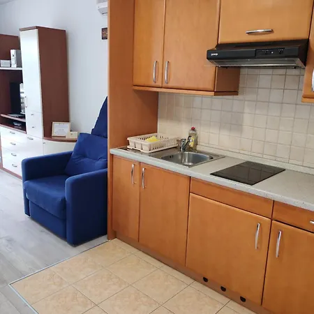 Maja Apartman *